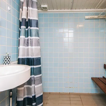 6 Person In Semesterbostad *